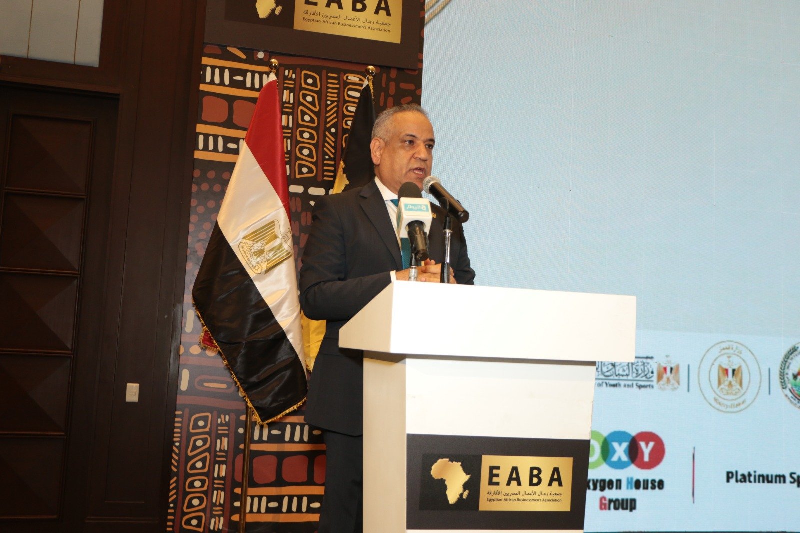 "د.يسري الشرقاوي" رئيس جمعية رجال الأعمال المصريين الأفارقة