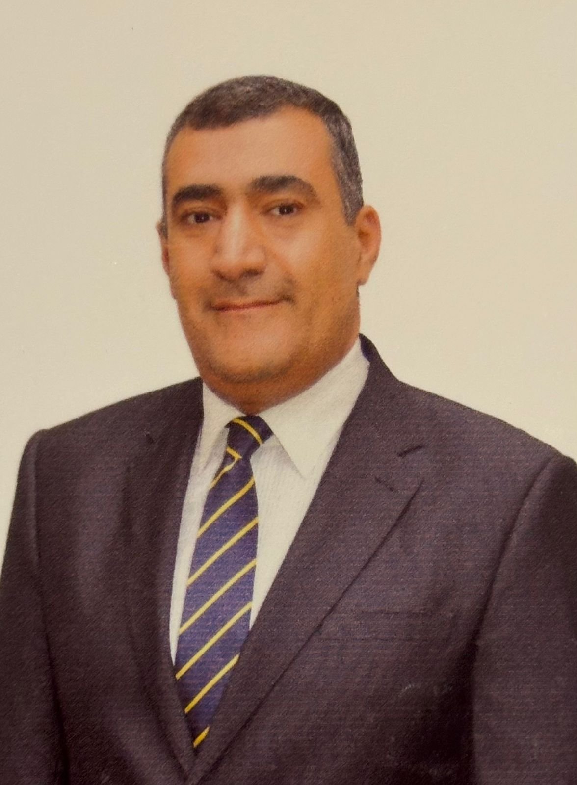 "د.السيد محمد أحمد تاج الدين" أستاذ القوى الكهرابية بكلية الهندسة جامعة القاهرة