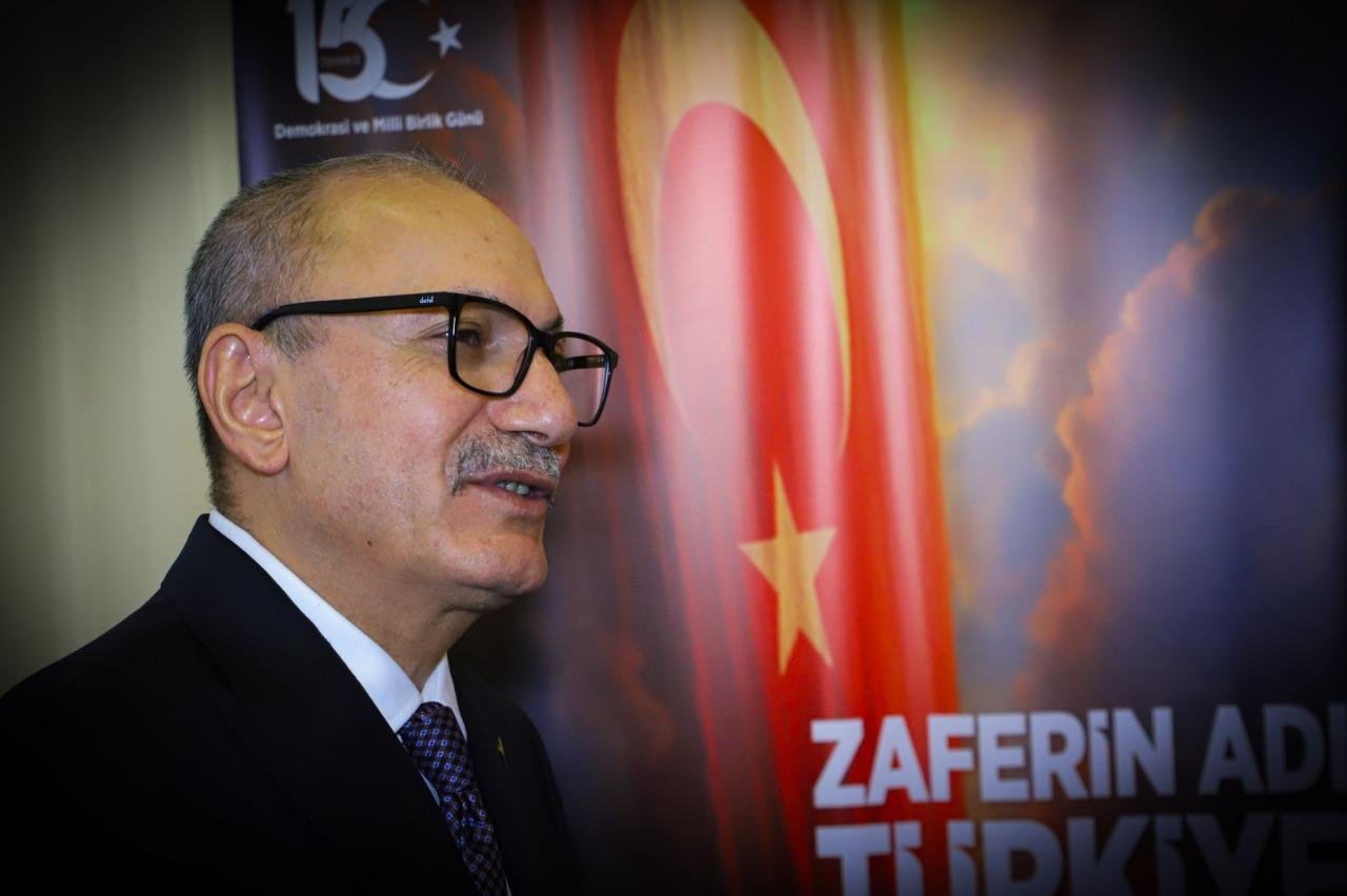 "صالح موطلو شن" سفير تركيا بالقاهرة