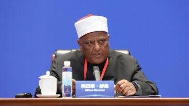 "أ.د.عبَّاس شومان" رئيس المنظمة العالمية لخريجي الأزهر - الأمين العام لهيئة كبار العلماء، وعضو مجمع البحوث الإسلاميَّة بالأزهر الشريف