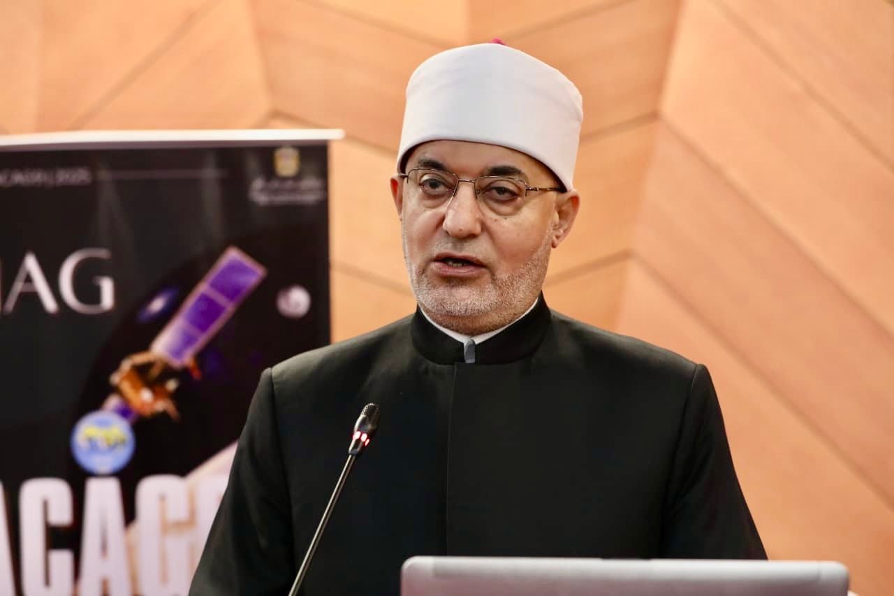 "أ.د.نظير محمد عياد" مفتي الجمهورية رئيس الأمانة العامة لدور وهيئات الإفتاء في العالم