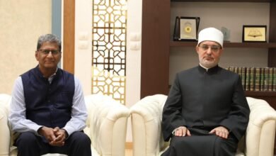 "أ.د.نظير محمد عياد" مفتي الجمهورية رئيس الأمانة العامة لدور وهيئات الإفتاء في العالم أثناء استقباله السفير "سوريش ك. ريدي" سفير جمهورية الهند بالقاهرة بمقر دار الإفتاء المصرية