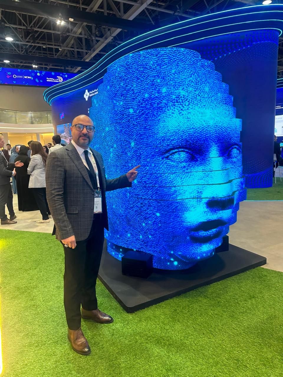 المهندس "حاتم القاضي" الرئيس التنفيذي لشركة Diamond Professional Consultants