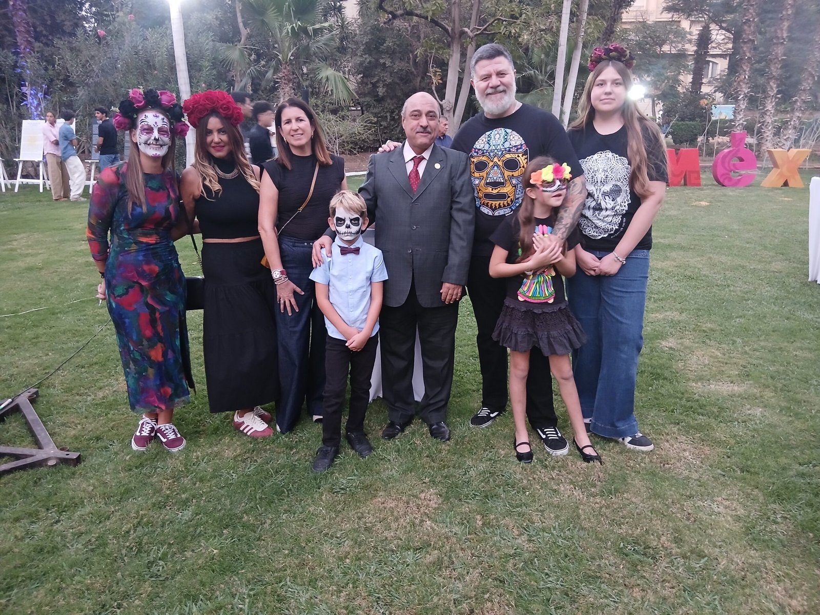 الكاتب الصحفي"أيمن وصفى" رئيس التحرير أثناء حضوره الاحتفالية بمنزل السفيرة المكسيكية "ليونورا رويدا" بالقاهرة