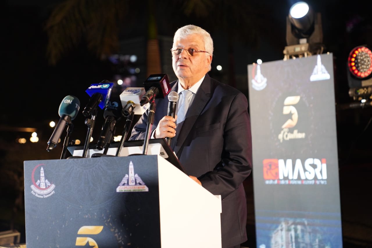"د.أيمن عاشور" وزير التعليم العالي والبحث العلمي
