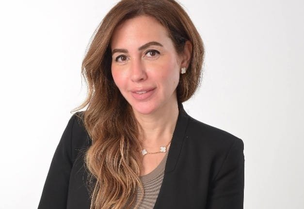 "نـورا سمير فرج" عضو أمانة الشباب المركزية بحزب الجبهة الوطنية