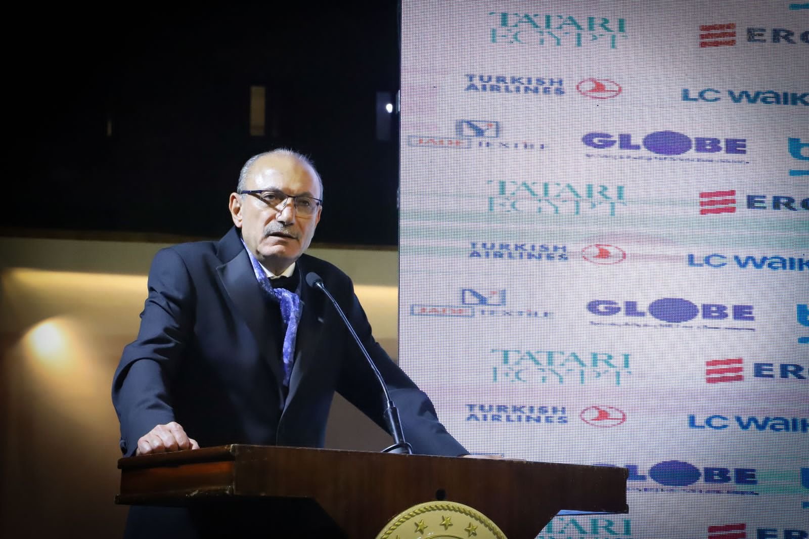 "صالح موطلو شن" سفير تركيا بالقاهرة