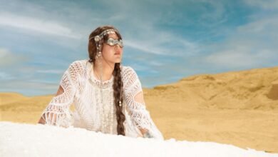 "إلينا تينجري" الفنانة البيئية السيبيرية