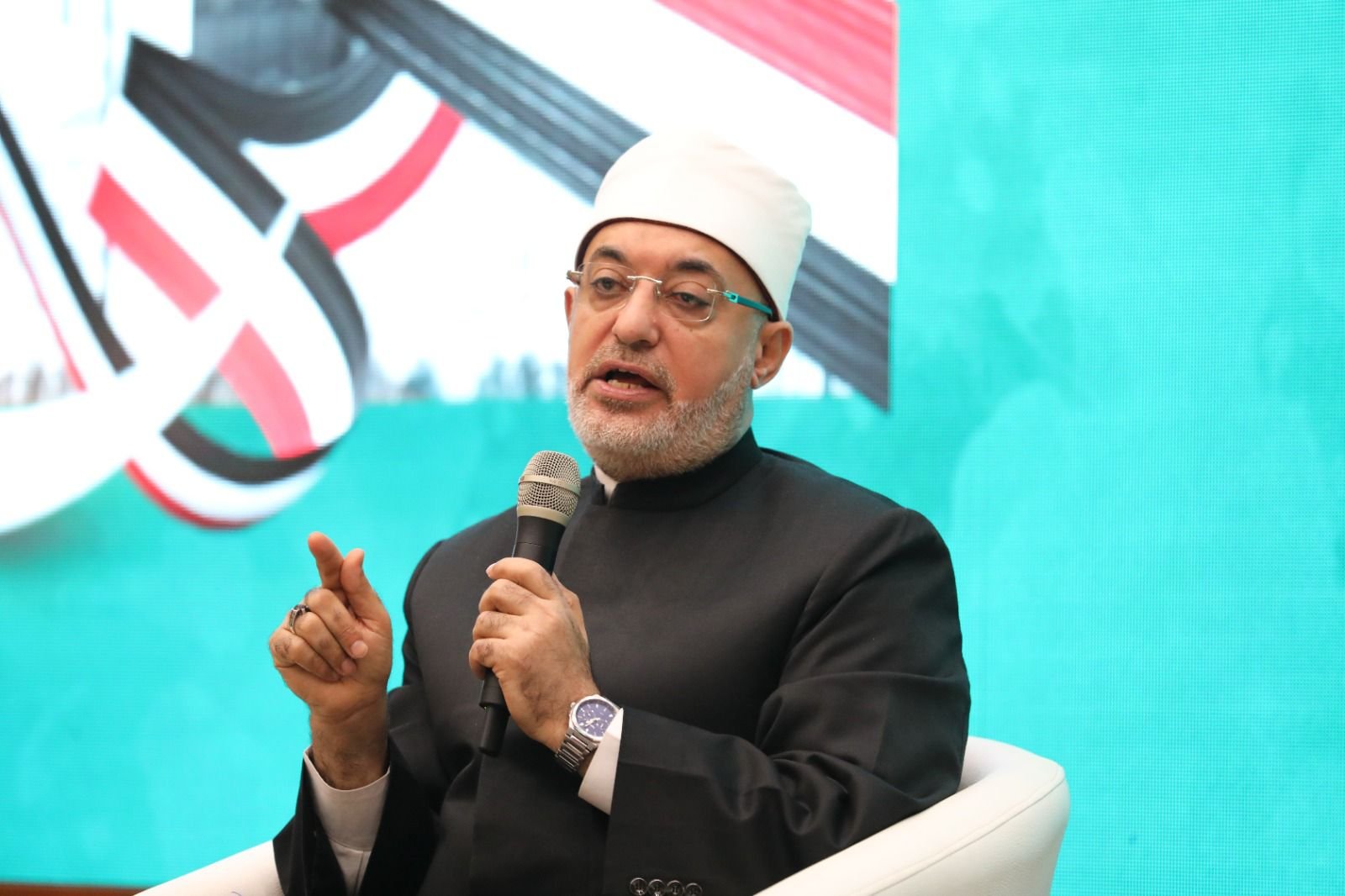 "أ.د.نظير محمد عياد" مفتي الجمهورية ورئيس الأمانة العامة لدور وهيئات الإفتاء في العالم