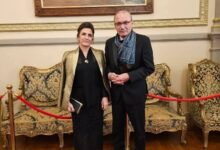 السفير التركي "صالح موطلو شن" بالقاهرة وحرمه أثناء حضورهما الحفل السنوي لتوزيع جوائز التكريم بقصر عابدين