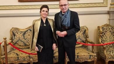 السفير التركي "صالح موطلو شن" بالقاهرة وحرمه أثناء حضورهما الحفل السنوي لتوزيع جوائز التكريم بقصر عابدين