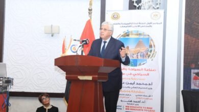 الدكتور أيمن عاشور وزير التعليم العالي والبحث العلمي