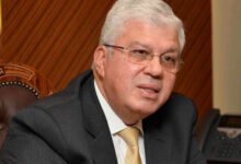 الدكتور أيمن عاشور وزير التعليم العالي والبحث العلمي