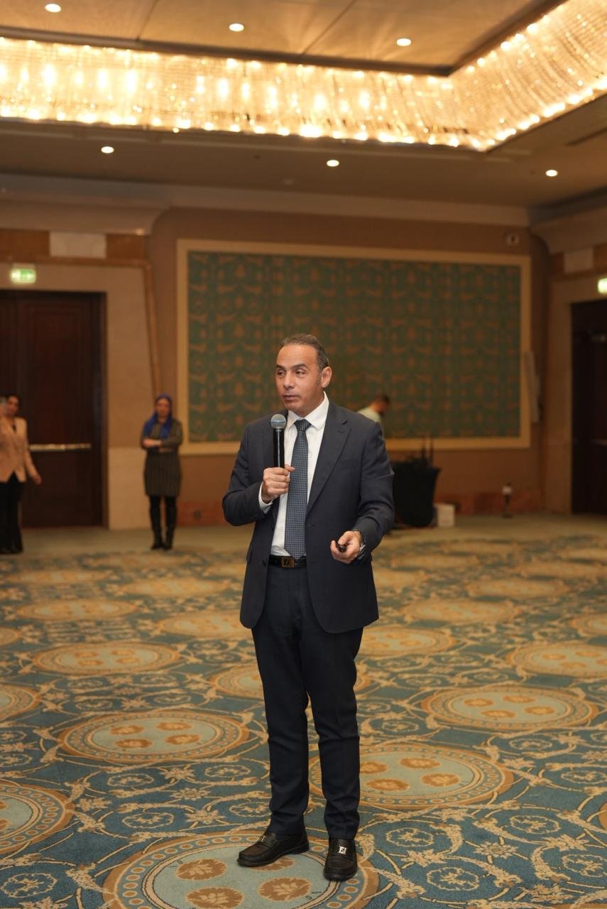 "د.إسلام عزام" رئيس البورصة المصرية