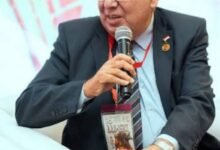 "د.سمير شحاتة" أستاذ ورئيس قسم علاج الأورام والطب النووي بكلية الطب جامعة أسيوط