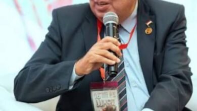 "د.سمير شحاتة" أستاذ ورئيس قسم علاج الأورام والطب النووي بكلية الطب جامعة أسيوط