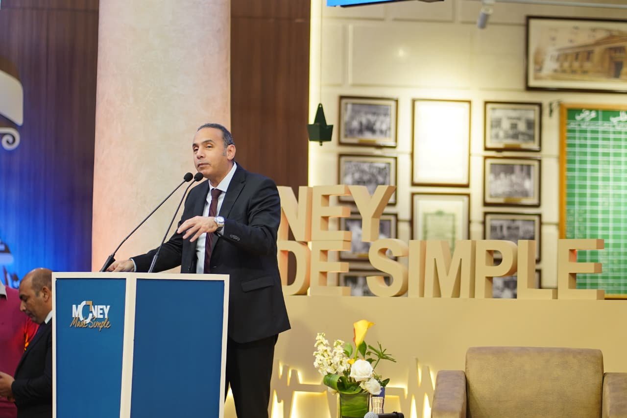 الدكتور إسلام عزام - رئيس البورصة المصرية