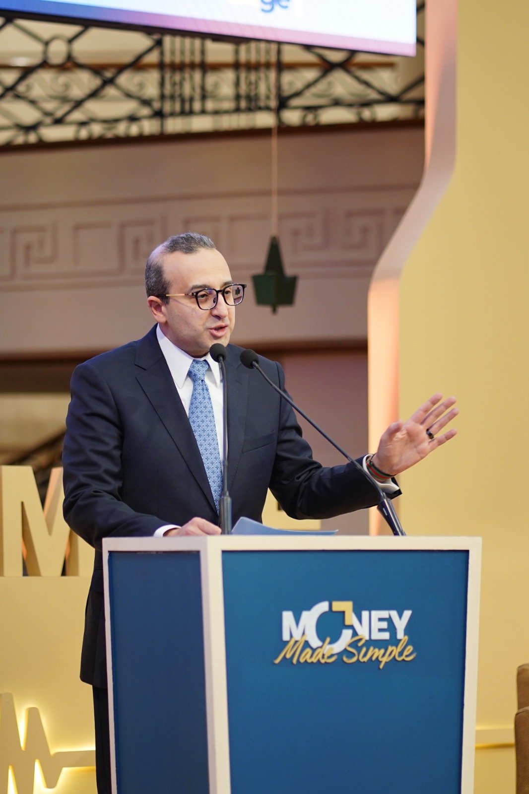 الدكتور محمد عبد العزيز -  مساعد رئيس الهيئة العامة للرقابة المالية