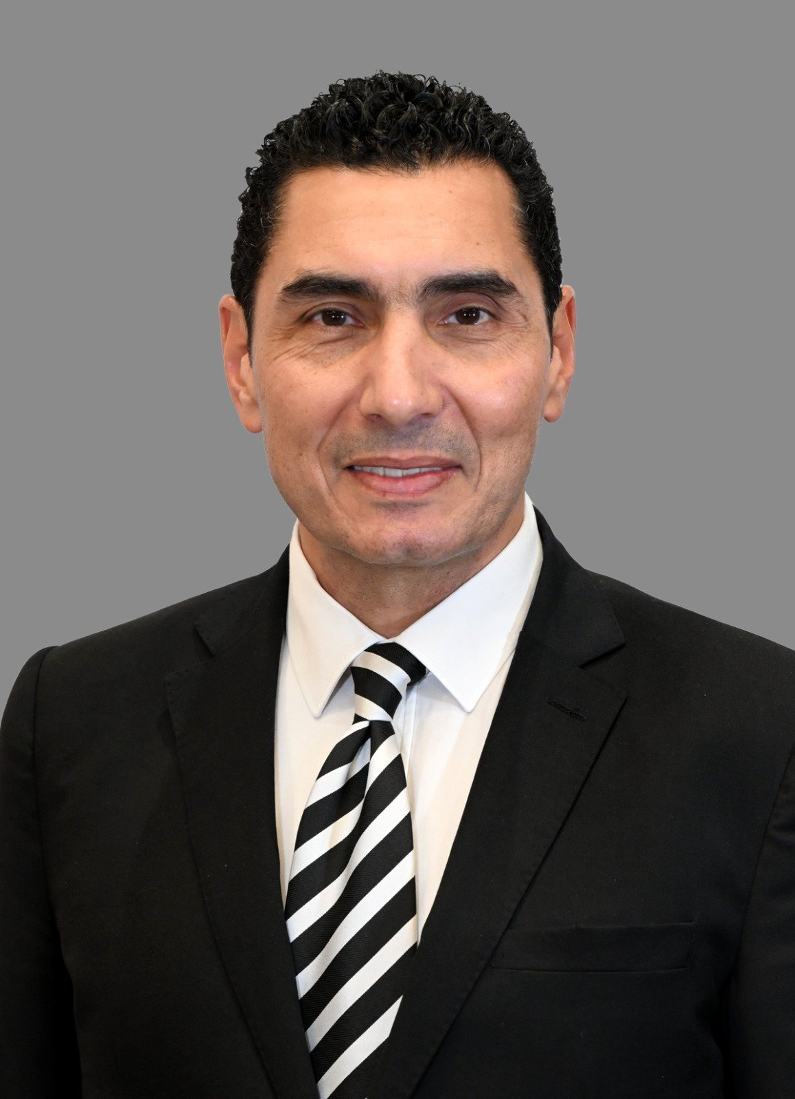 "جوهر نبيل" وزير الشباب والرياضة