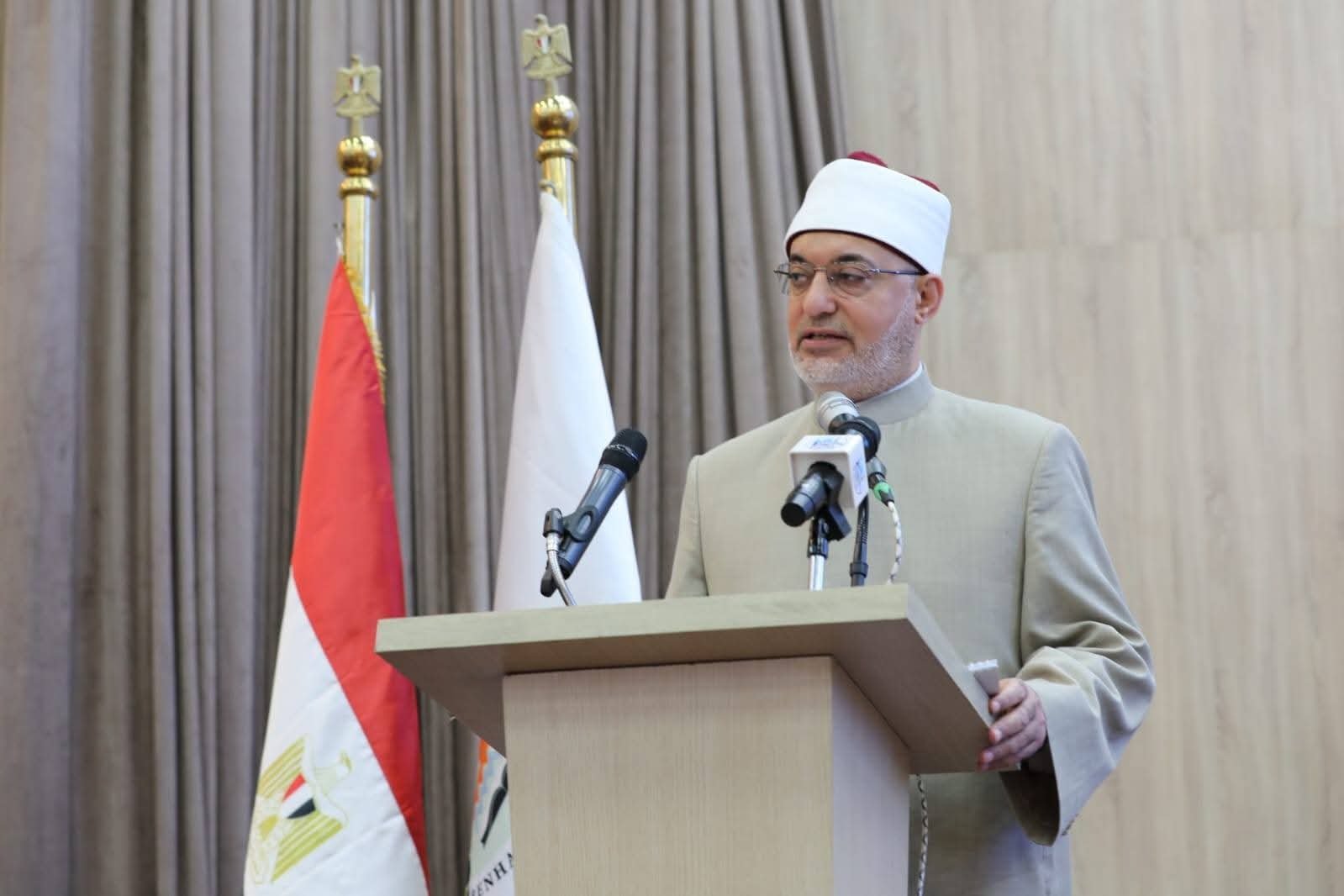 "أ.د.نظير محمد عياد" مفتي الجمهورية - رئيس الأمانة العامة لدُور وهيئات الإفتاء في العالم