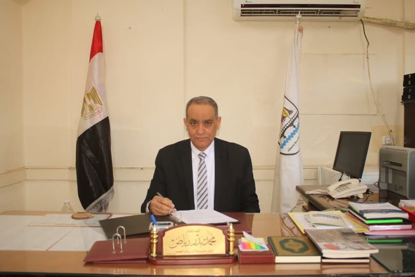 "محمد بدر" وكيل وزارة التربية والتعليم ببني سويف