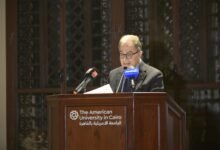 "د.أحمد دلّال" رئيس الجامعة الأمريكية بالقاهرة