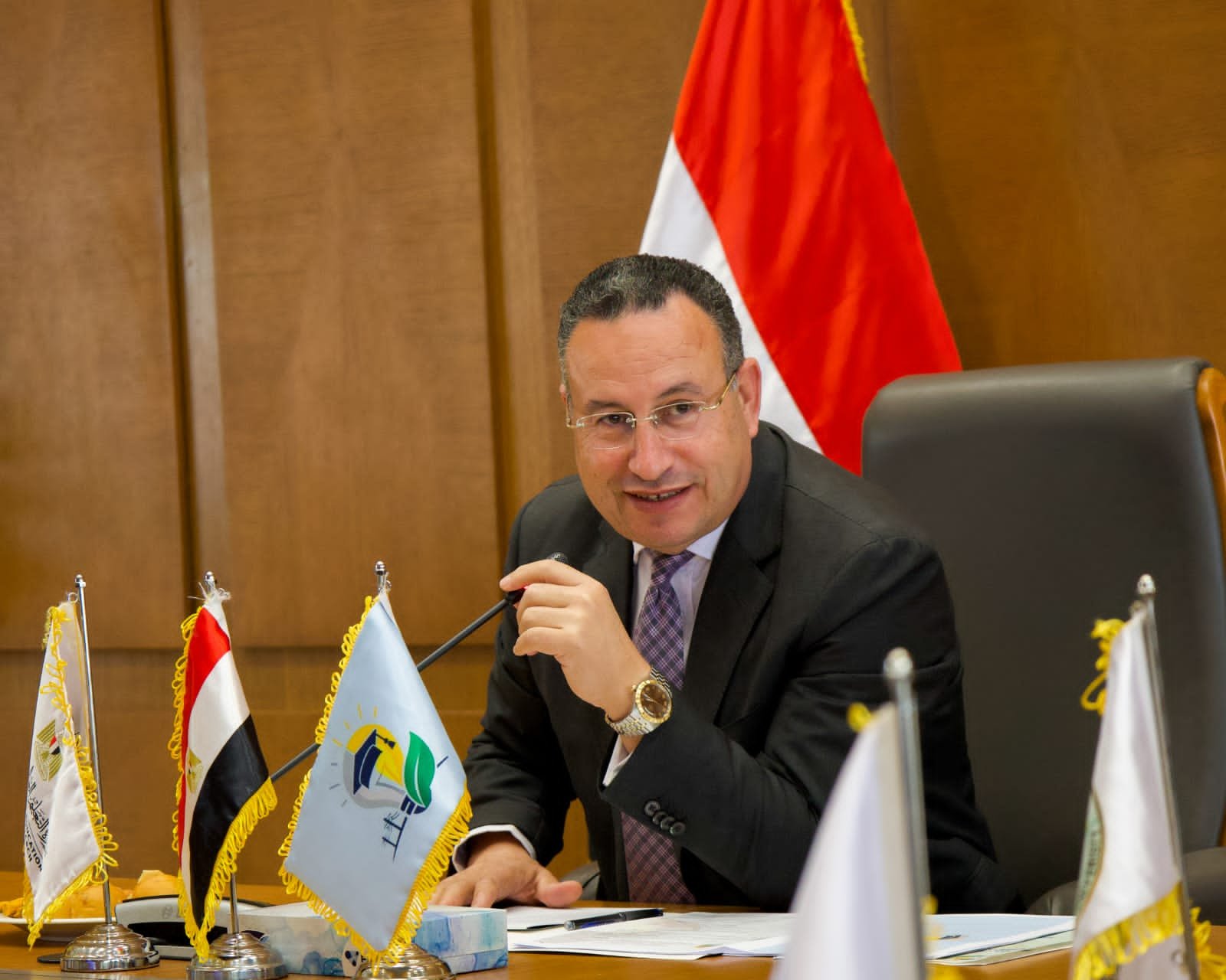 "د.عبد العزيز قنصوة" وزير التعليم العالي والبحث العلمي