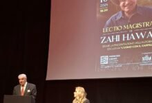 عالم الآثار المصرية "د.زاهي حواس"