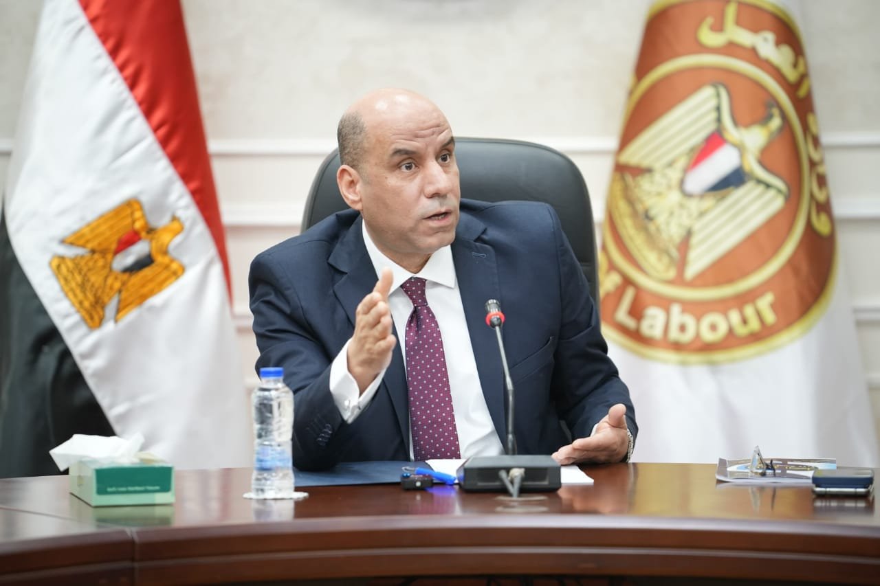 "حسن رداد" وزير العمل