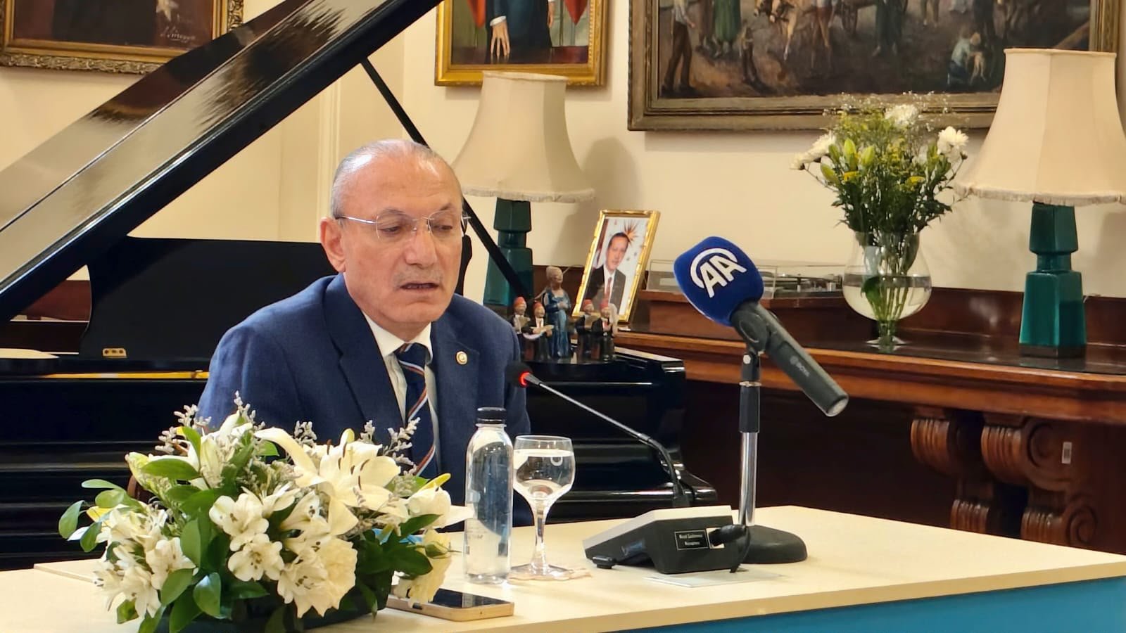 سفير الجمهورية التركية بالقاهرة "صالح موطلو شن"