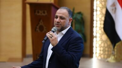 "د.أيمن أبو عمر" عضو المكتب الفني لمفتي الجمهورية