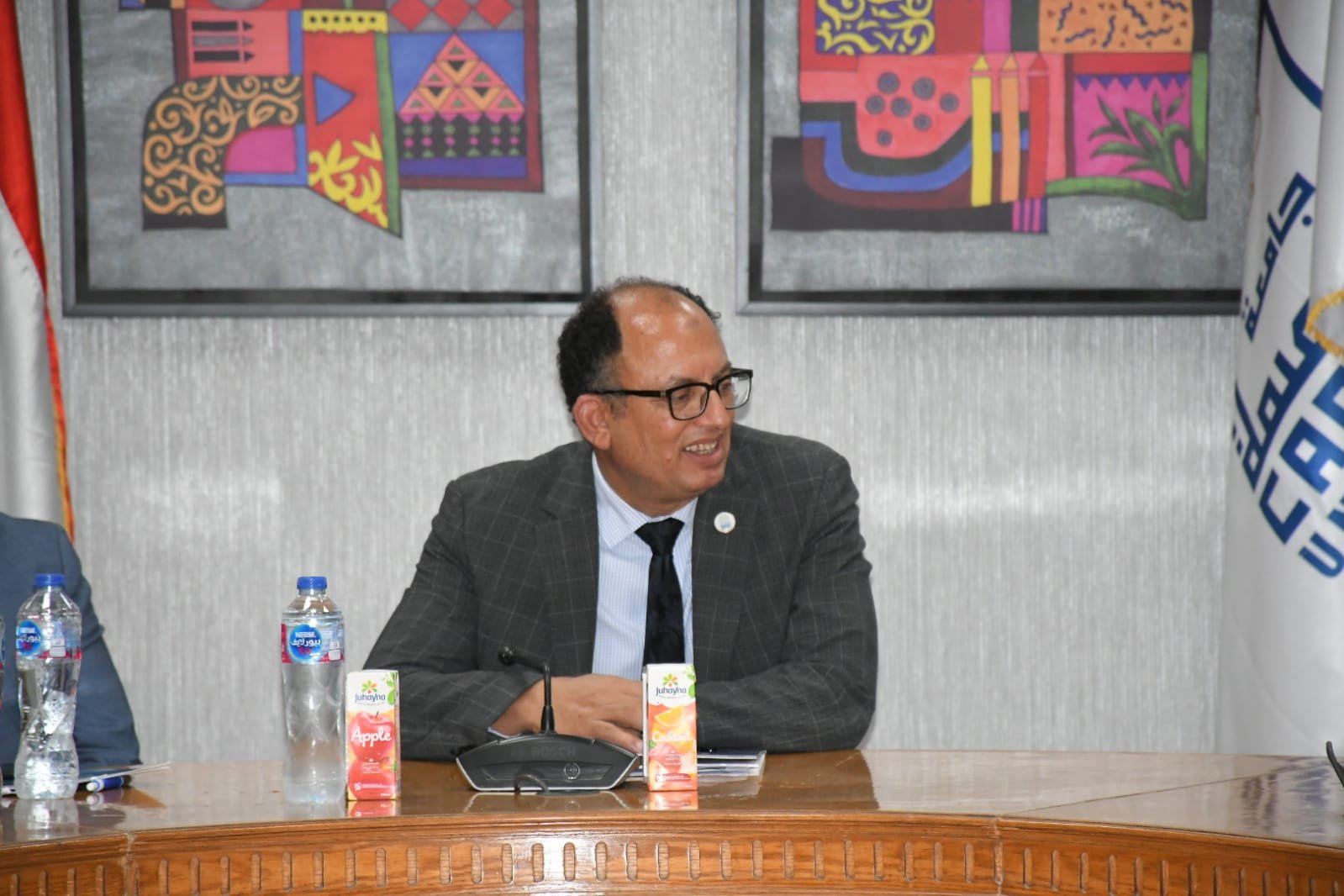 "أ.د.السيد قنديل" رئيس جامعة العاصمة