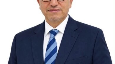 "د.أحمد مصطفى" أستاذ طب وجراحة العيون بكلية طب قصر العيني بجامعة القاهرة