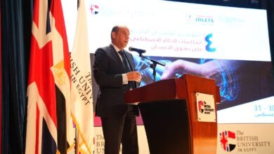 وزير العمل "حسن الرداد"