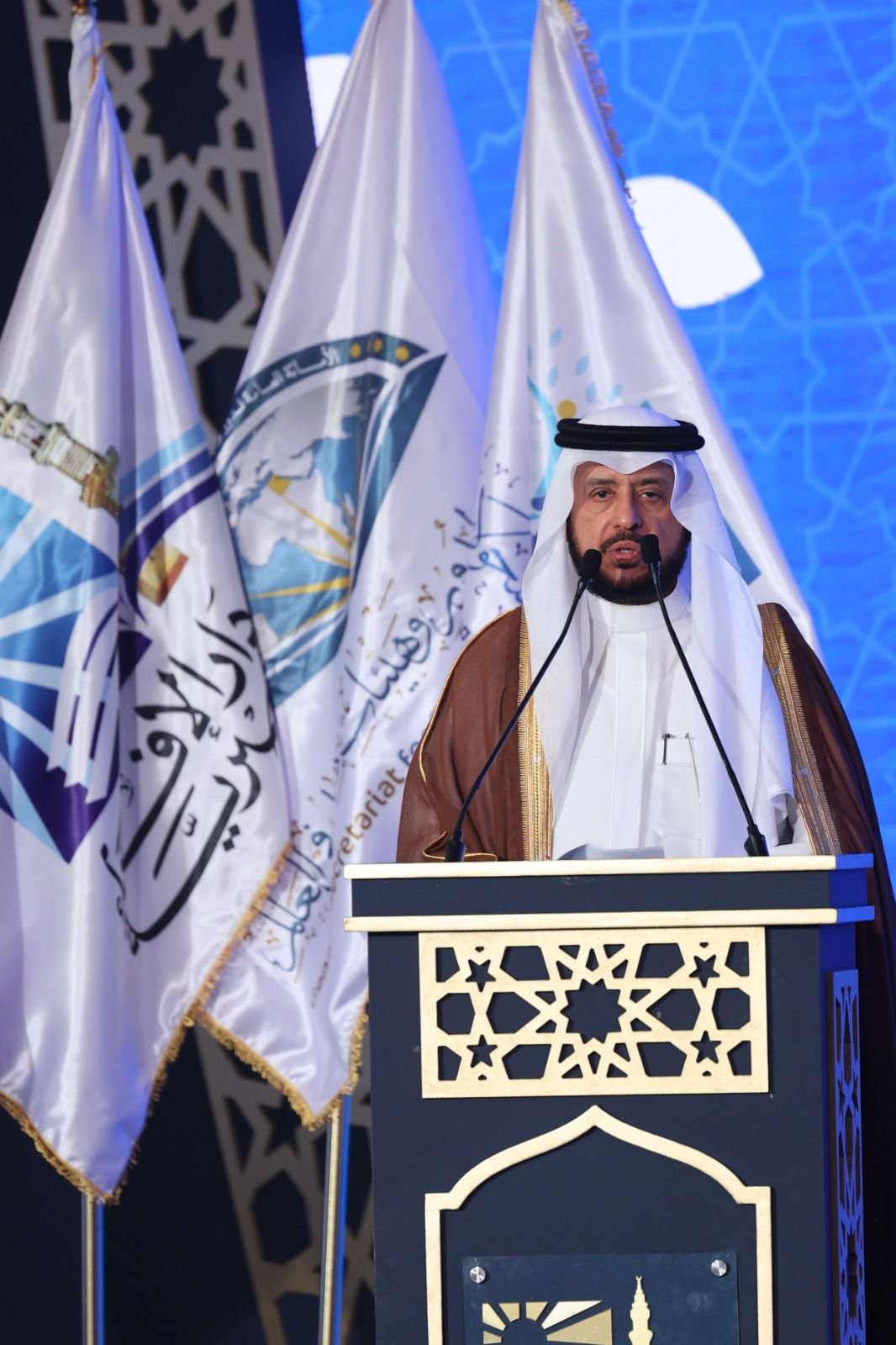 الشيخ الدكتور عبد الرحمن بن عبد الله الزيد، نائب الأمين العام لرابطة العالم الإسلامي، أمين المجمع الفقهي الإسلامي