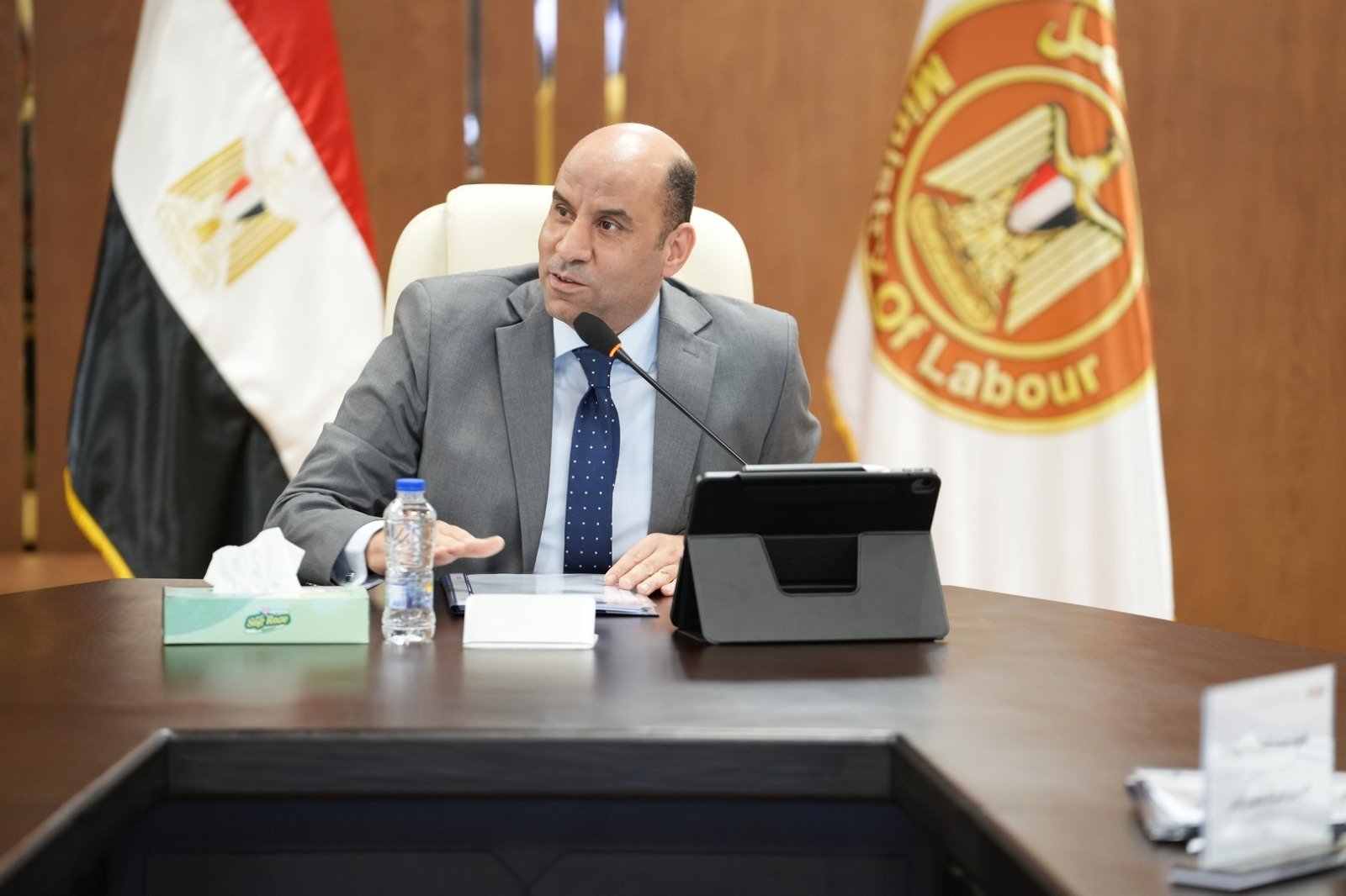 "حسن رداد" وزير العمل