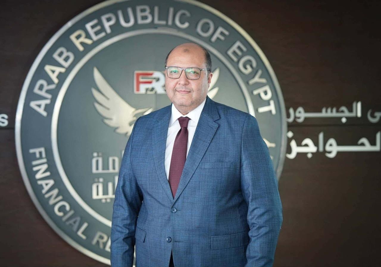 "محمود جبريل" مساعد رئيس الهيئة العامة للرقابة المالية