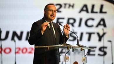 "د.عبد العزيز قنصوة" وزير التعليم العالي والبحث العلمي والقائم بعمل وزير الثقافة